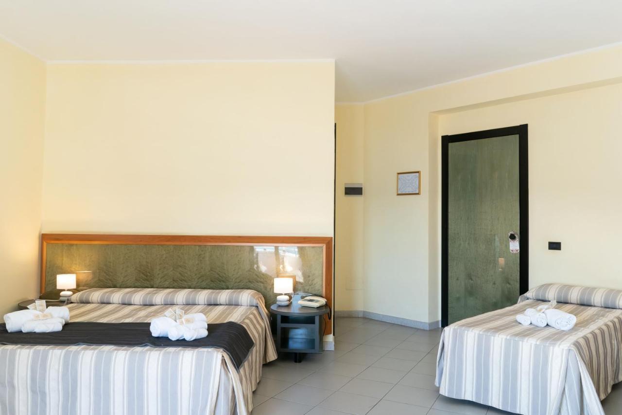 Hotel Melissa Torre Melissa Eksteriør billede